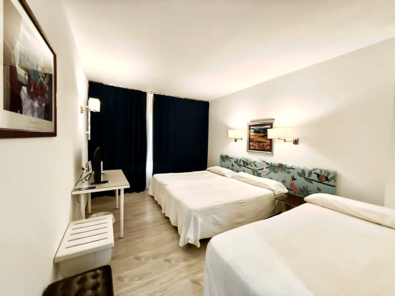Habitación triple Hotel Virrey