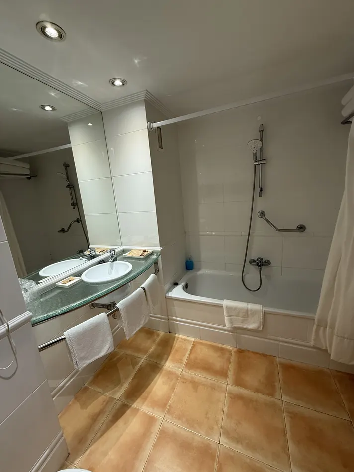 Habitación triple Hotel Virrey
